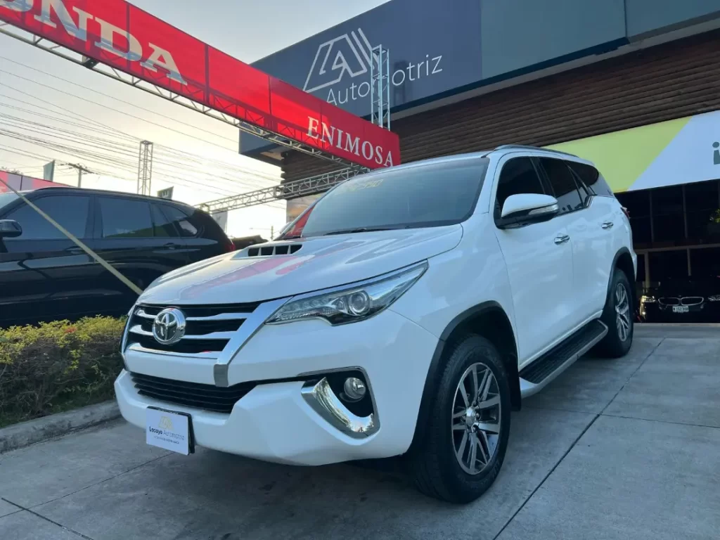 https://lacayoautomotriz.com/product/toyota-fortuner-aut-2017-2/